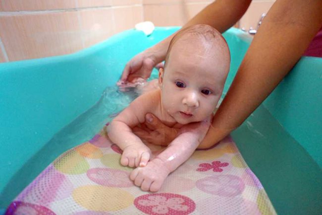купание ребенка после прививки